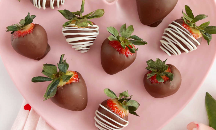 How to Make Frozen Chocolate Covered Strawberries